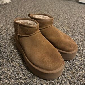 Ugg Platform Size 9